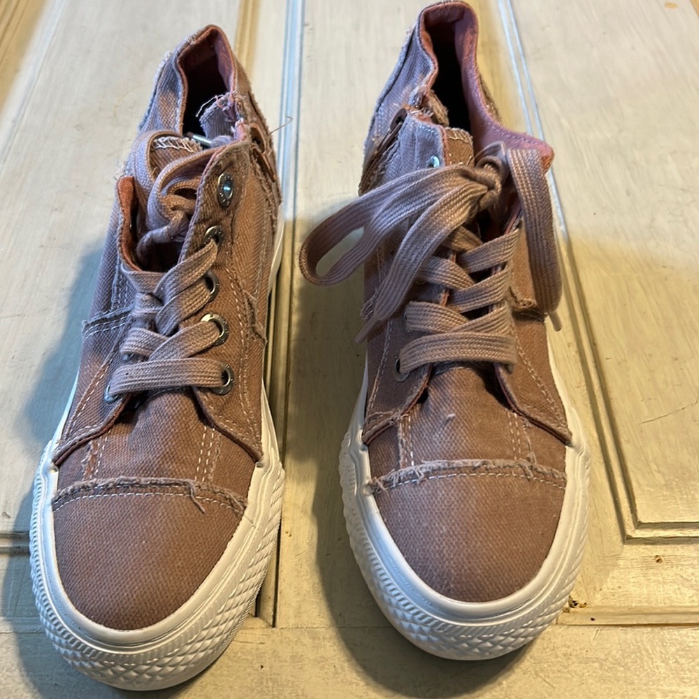 Blowfish shoes